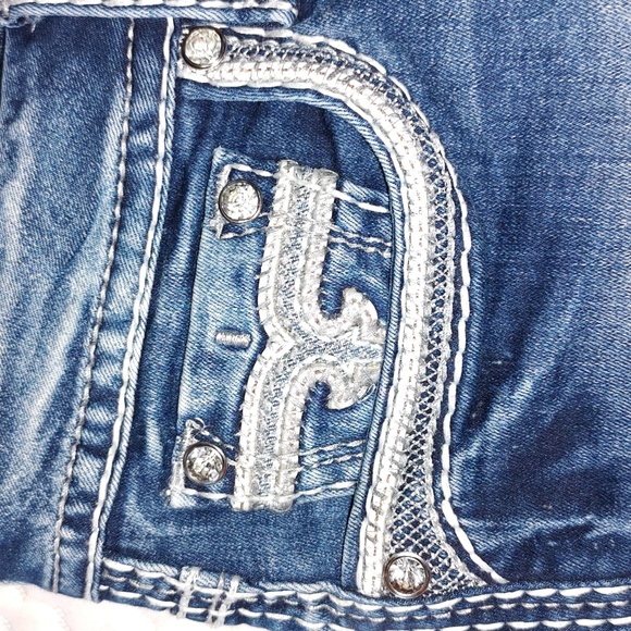 Rock Revival | Dark Wash Embellished-Pocket Easy Ankle Skinny Jeans - Picture 4 of 11